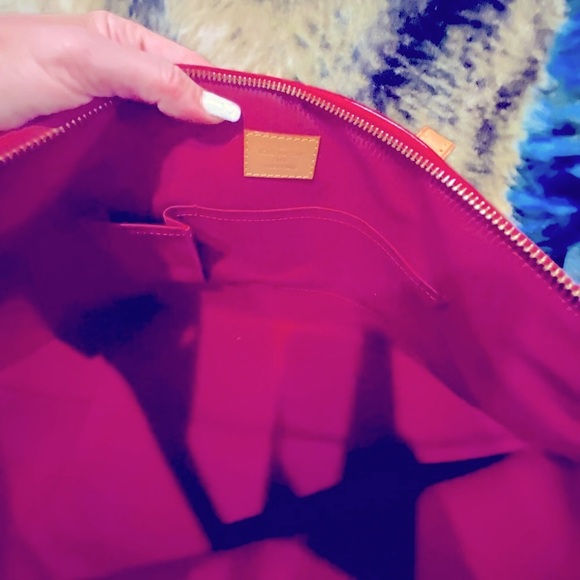 Louis Vuitton Monogram Vernis Brentwood Cherry Red Tote Great Preloved ✨ - Picture 6 of 8